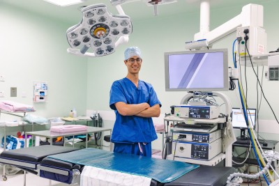Staff in scrubs in theatre 3.jpg